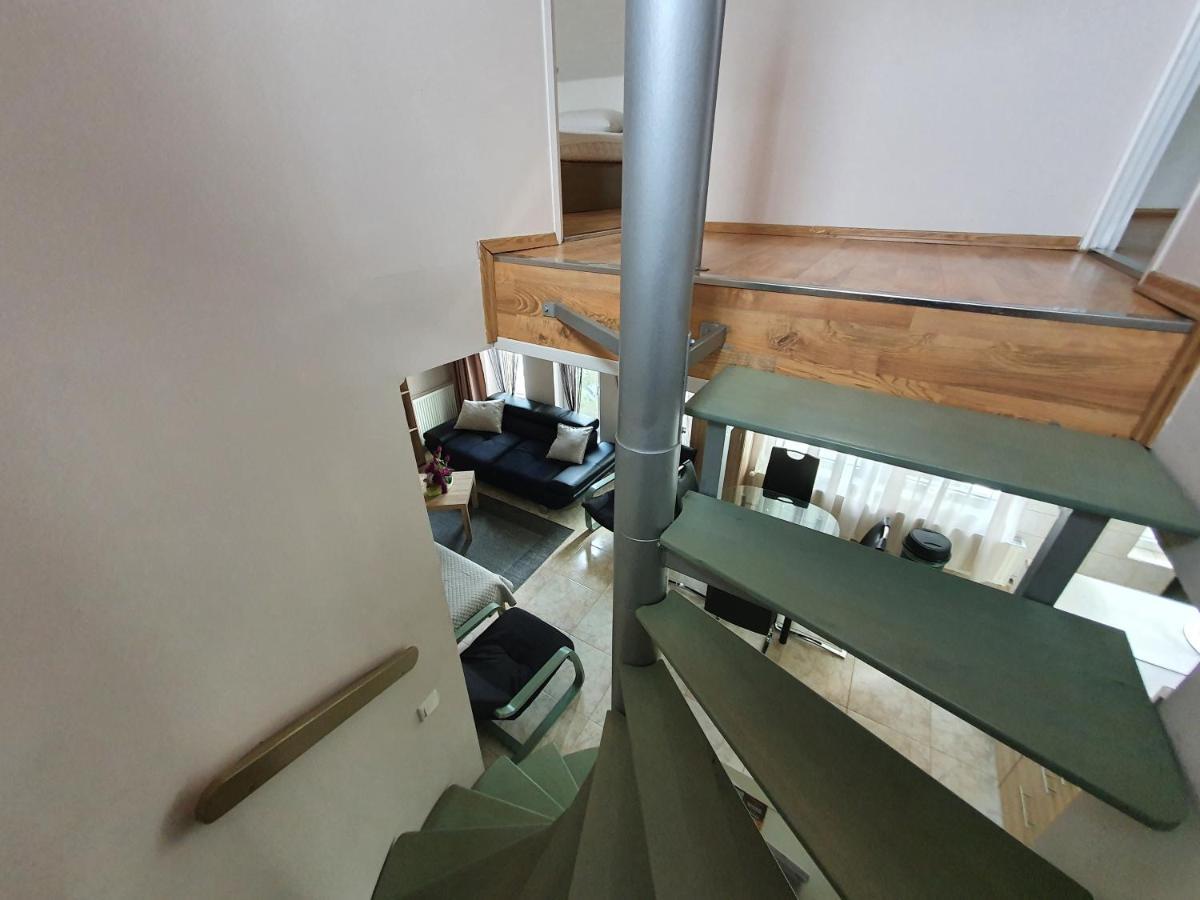 Nyil Apartman Wellnes Debrecen Buitenkant foto